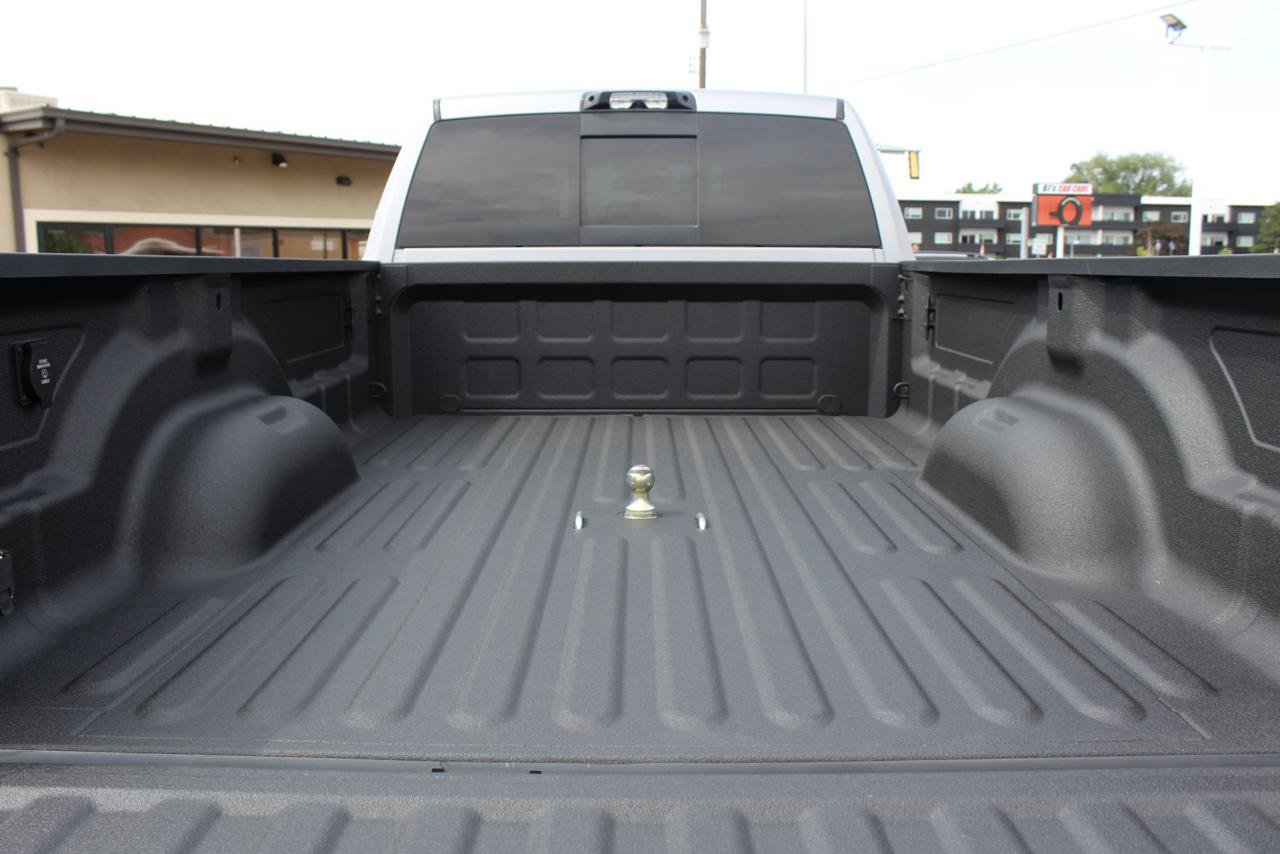 Used 2024 RAM 3500 Laramie w/ Sport Appearance Package AWD/4WD image 94