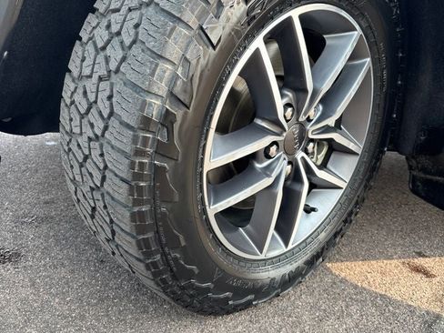 Used 2021 Jeep Grand Cherokee Limited AWD/4WD image 10