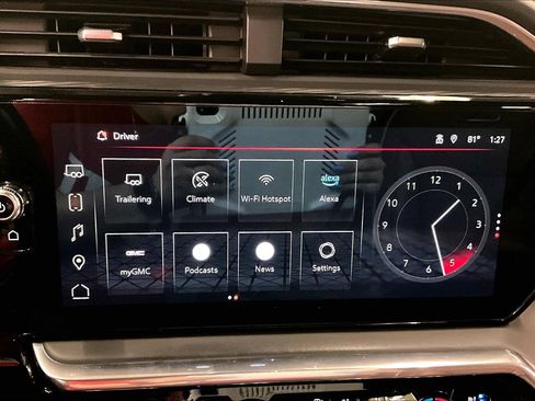 Used 2024 GMC Sierra 2500 Denali Ultimate AWD/4WD image 38