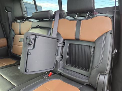 Used 2019 Chevrolet Silverado 1500 High Country AWD/4WD image 35