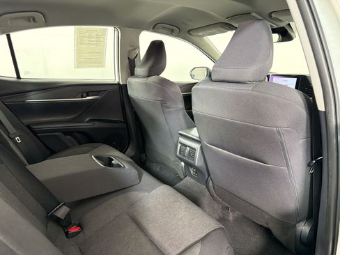 Used 2025 Toyota Camry LE FWD image 28