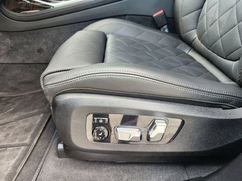 Used 2025 BMW X7 xDrive40i AWD/4WD image 24