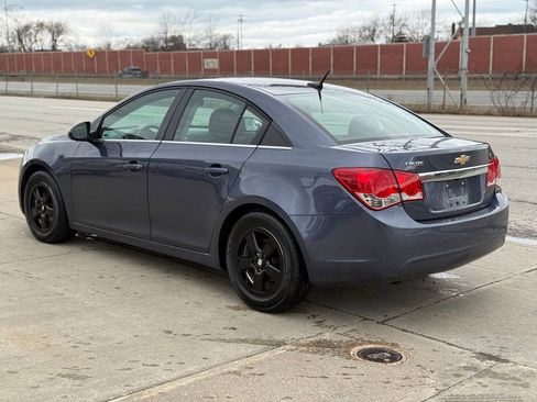 Used 2014 Chevrolet Cruze LT FWD image 10