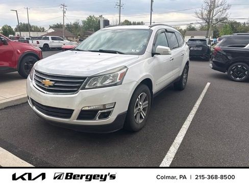 Used 2017 Chevrolet Traverse LT AWD/4WD image 1