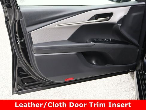 Certified 2025 Toyota Camry SE image 12