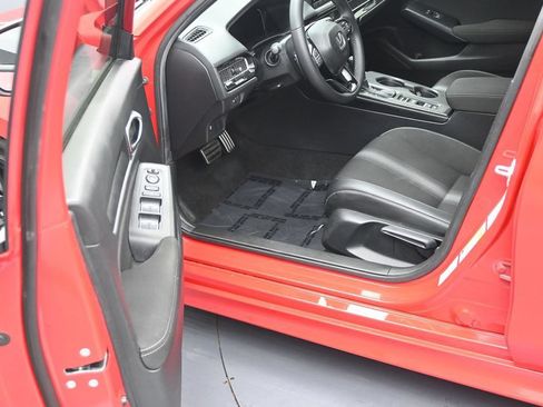 Used 2025 Honda Civic Sport image 9