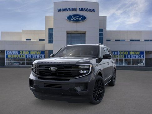 New 2026 Ford Expedition Platinum AWD/4WD image 2