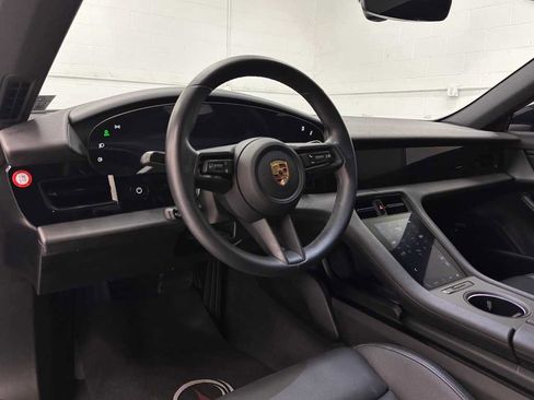 Used 2024 Porsche Taycan 4 Cross Turismo image 10