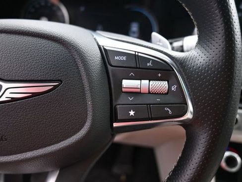 Used 2025 Genesis G70 2.5T AWD/4WD image 26