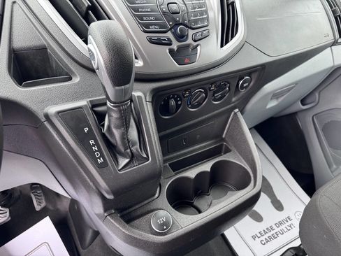 Used 2017 Ford Transit 150 XLT image 33