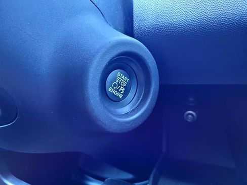Used 2023 RAM ProMaster 2500 FWD image 24