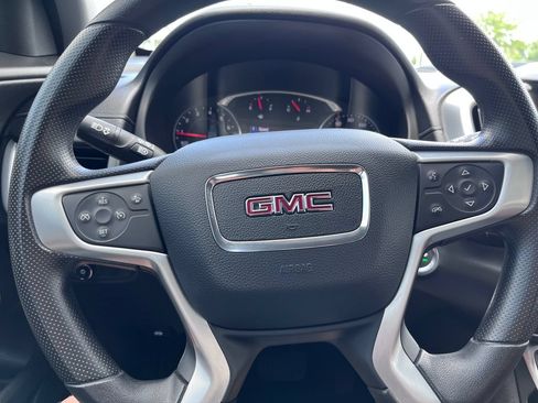 Used 2022 GMC Terrain SLE w/ Elevation Edition FWD image 12