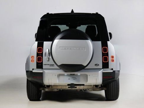 Used 2020 Land Rover Defender 110 SE image 7