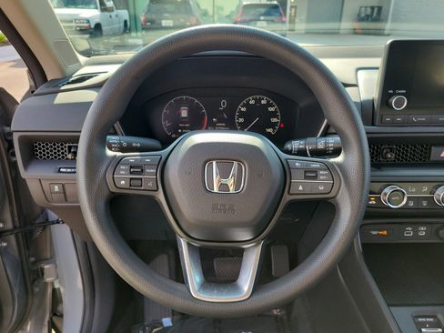 Used 2024 Honda CR-V EX image 17