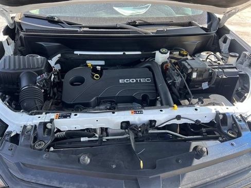 Used 2021 Chevrolet Equinox LT image 11