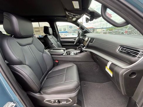 New 2026 Jeep Grand Wagoneer 2WD w/ Premium Group I image 7