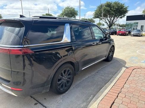 Used 2022 Kia Carnival SX Prestige FWD image 6