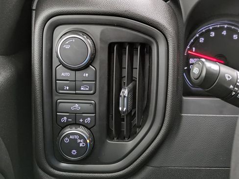 Used 2024 Chevrolet Silverado 1500 Custom AWD/4WD image 7