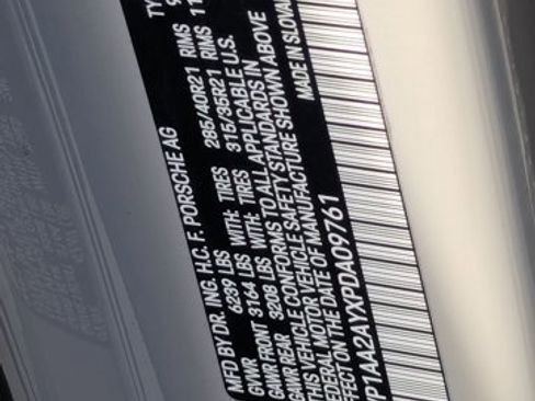 Used 2023 Porsche Cayenne Platinum Edition image 22