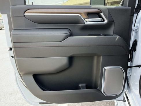 New 2026 Chevrolet Silverado 2500 High Country w/ High Country Premium Package AWD/4WD image 19