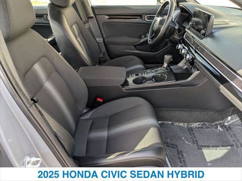 Used 2025 Honda Civic Sport image 25