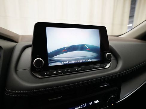 Certified 2023 Nissan Rogue SV image 20