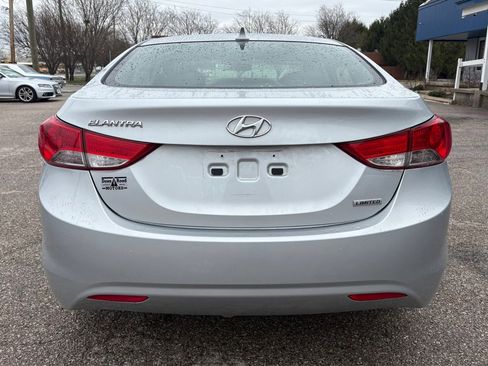 Used 2013 Hyundai Elantra Limited image 5