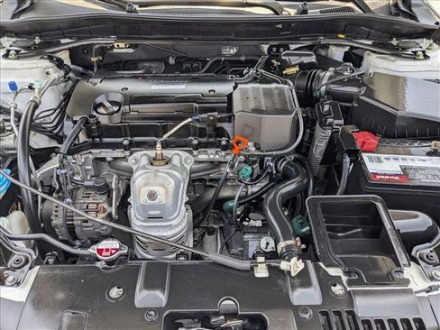 Used 2017 Honda Accord Sport image 21