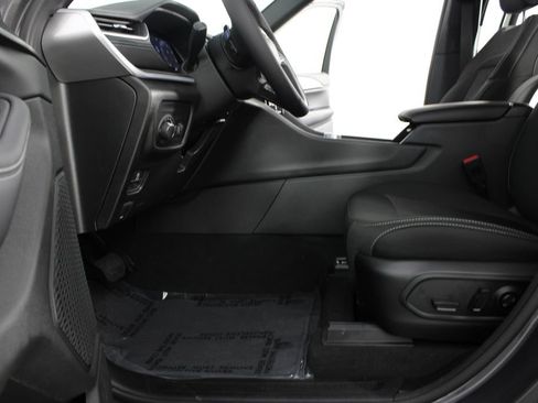 New 2026 Jeep Grand Cherokee Laredo AWD/4WD image 15