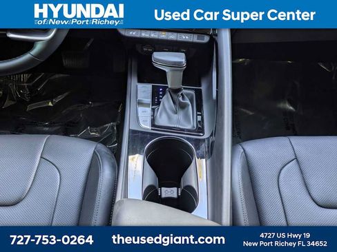 Certified 2022 Hyundai Elantra Limited FWD image 19