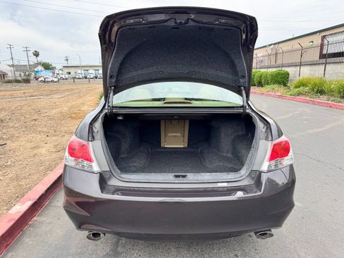 Used 2011 Honda Accord EX-L image 15