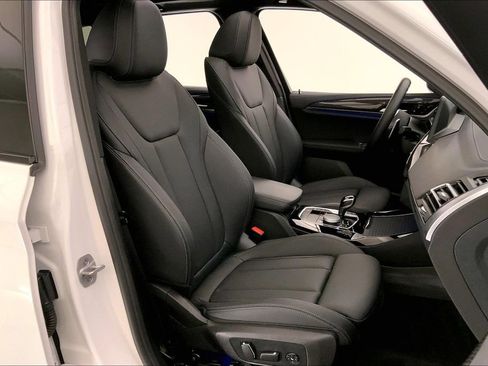 Used 2024 BMW X3 M40i w/ Premium Package image 6