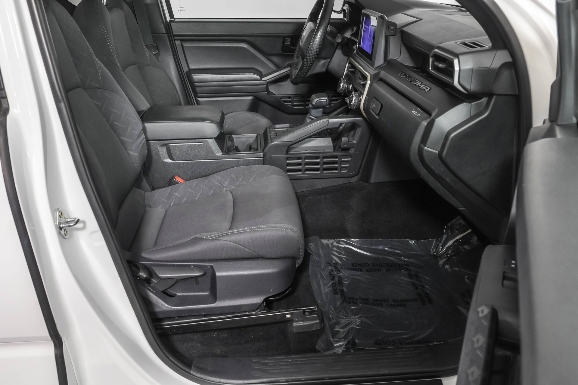 Used 2024 Toyota Tacoma SR RWD image 39