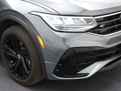 Certified 2023 Volkswagen Tiguan SE R-Line AWD/4WD image 14