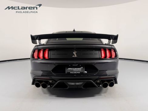 Used 2022 Ford Mustang Shelby GT500 w/ Carbon Fiber Track Pack RWD image 4