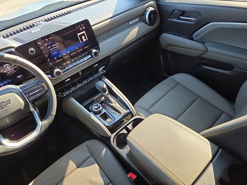 Used 2023 Chevrolet Colorado ZR2 w/ ZR2 Convenience Package III image 12