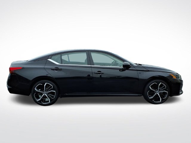 Used 2024 Nissan Altima 2.5 SR FWD image 38