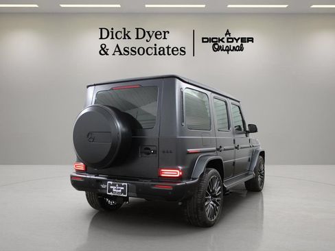 Used 2025 Mercedes-Benz G 63 AMG 4MATIC image 11