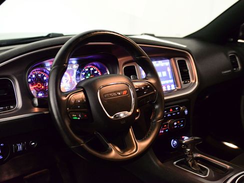 Used 2019 Dodge Charger GT image 19