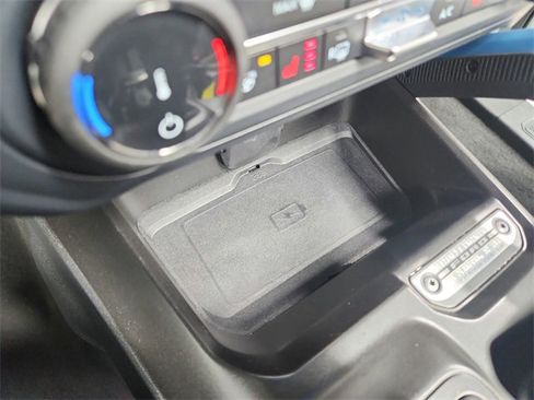 Used 2022 Ford Bronco Wildtrak image 33