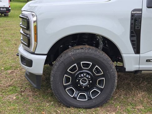 New 2025 Ford F350 Platinum image 23