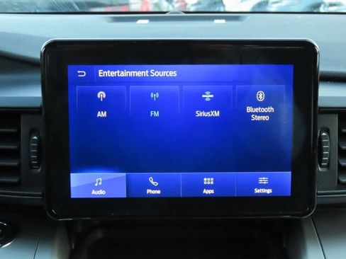 Used 2022 Ford Explorer XLT image 20