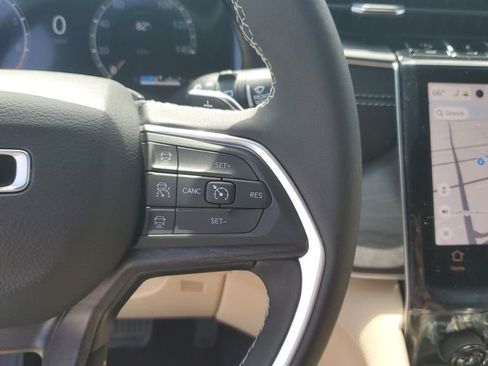 New 2025 Jeep Grand Cherokee L Limited w/ Black Appearance Package image 28