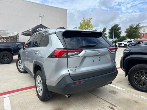 Used 2024 Toyota RAV4 LE FWD image 5