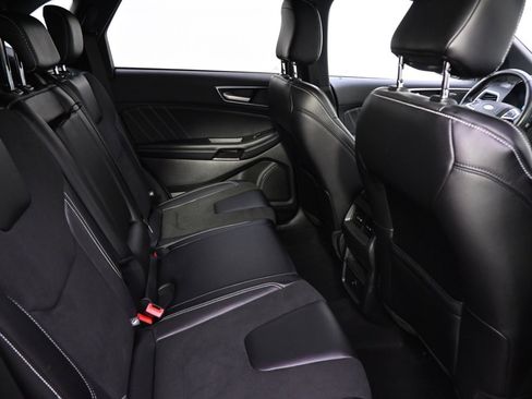 Used 2024 Ford Edge ST image 18