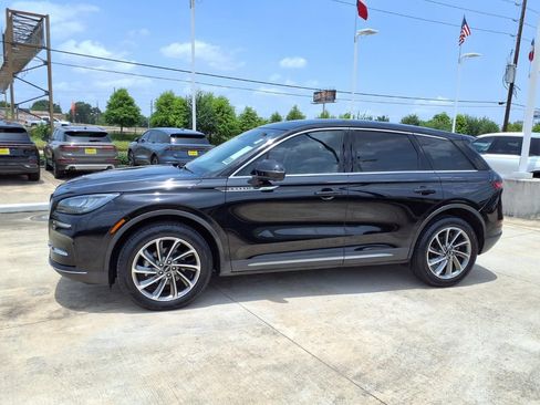Certified 2023 Lincoln Corsair FWD w/ Equipment Group 101A image 3
