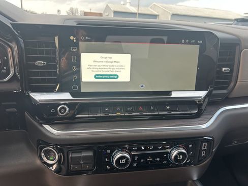 Used 2026 GMC Sierra 1500 SLT w/ SLT Premium Package image 11