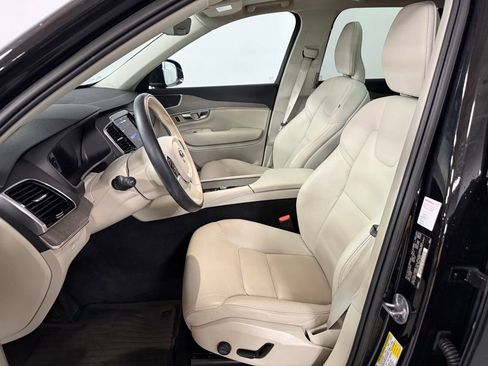 Used 2023 Volvo XC90 B6 Plus w/ Protection Package Premier AWD/4WD image 9