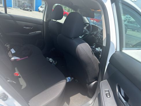 Used 2022 Nissan Sentra S w/ Electronics Package FWD image 9