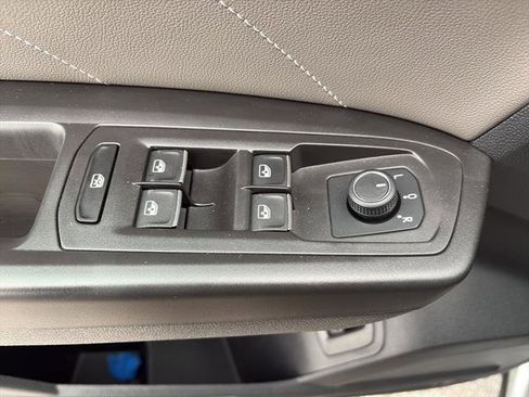 Certified 2023 Volkswagen Atlas SEL image 18